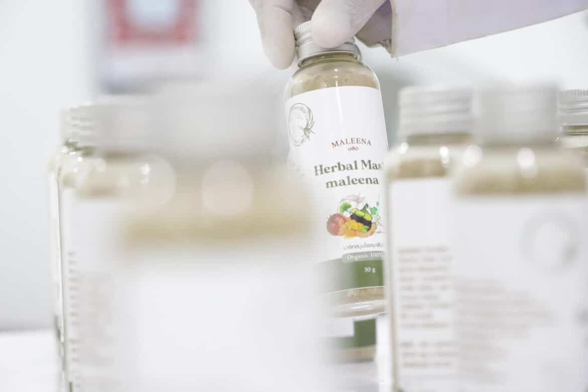 มาส์กสมุนไพร มาลีนา (Herbal Mask)